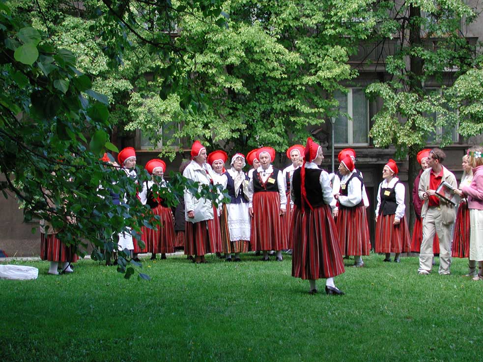 Estonian choir, warming up
